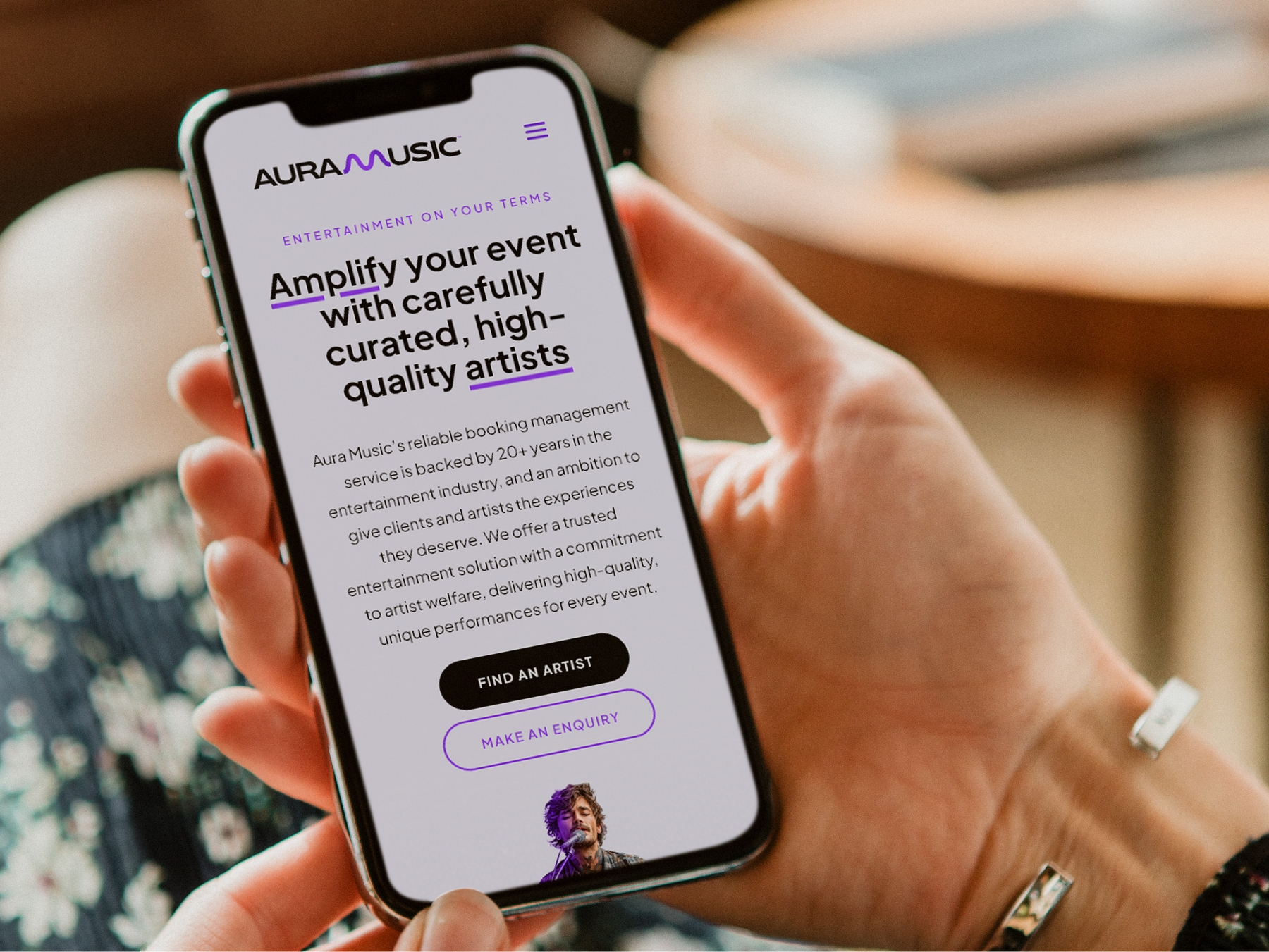 Aura Music Mobile Web Screen